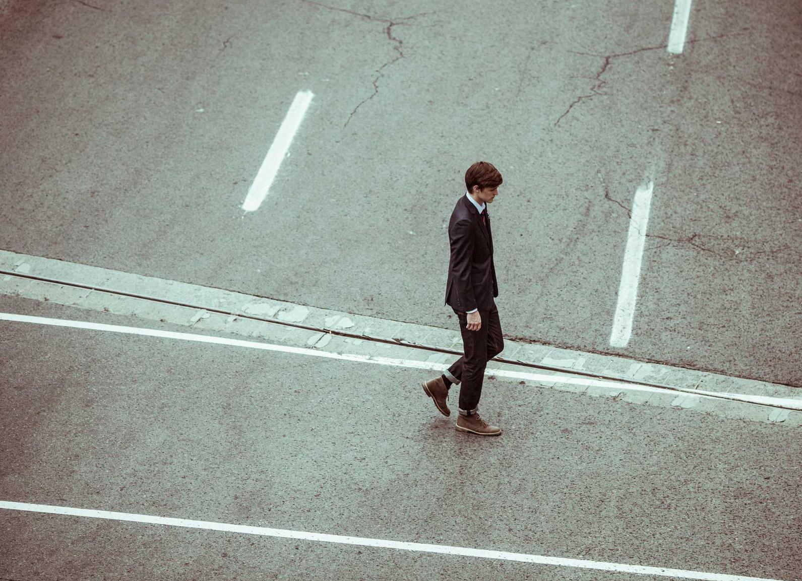 支付宝号买卖：校园租车代理平台