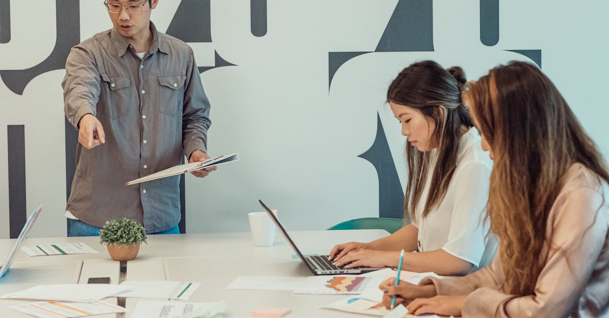 微信新老号买卖：如何避免出现短信营销中的错误？